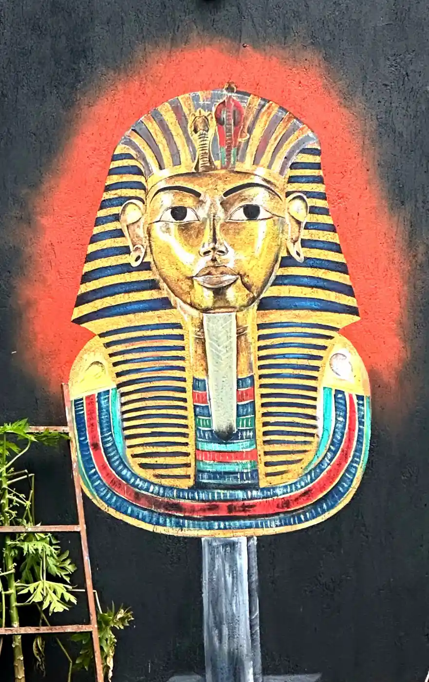 Pharaoh's Golden Mask