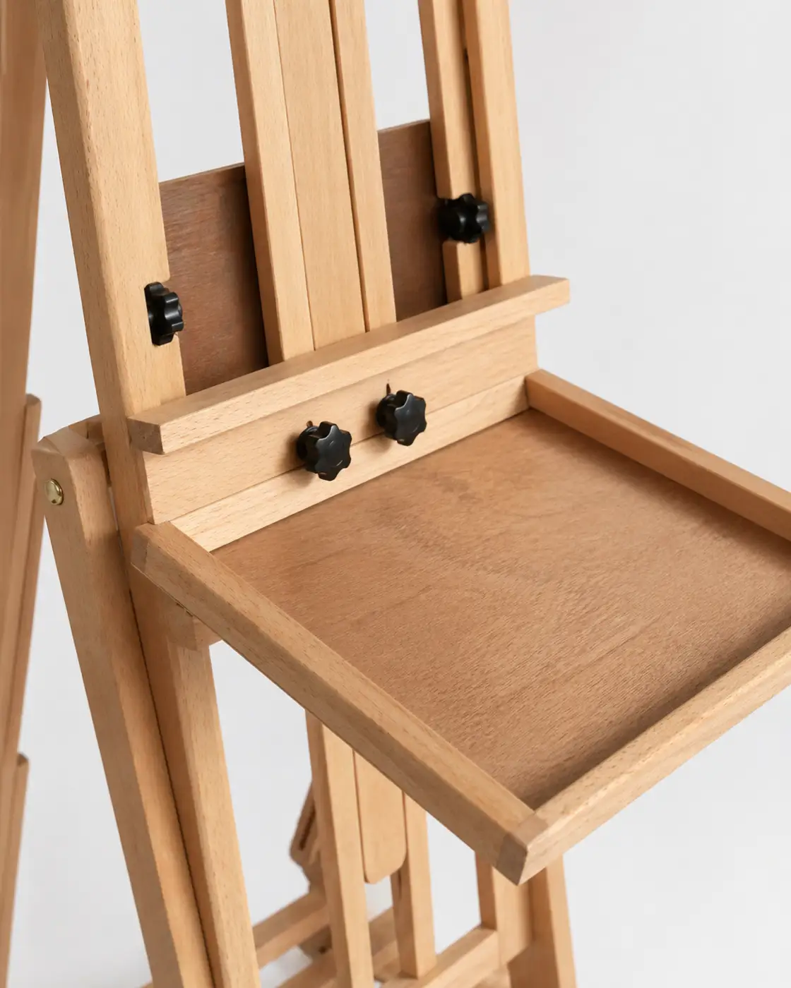 Wooden Easel 3